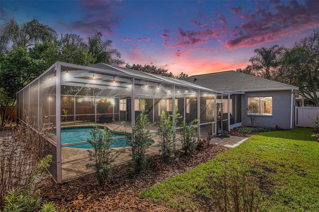 For Sale: $560,000 (4 beds, 3 baths, 2437 Square Feet)