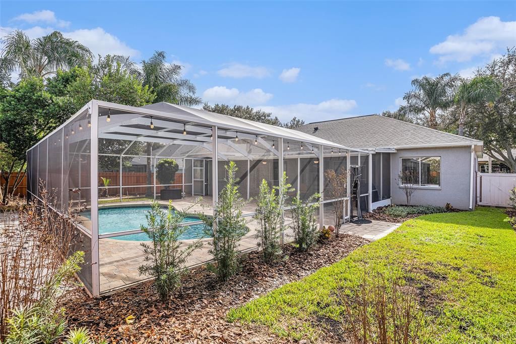 For Sale: $560,000 (4 beds, 3 baths, 2437 Square Feet)