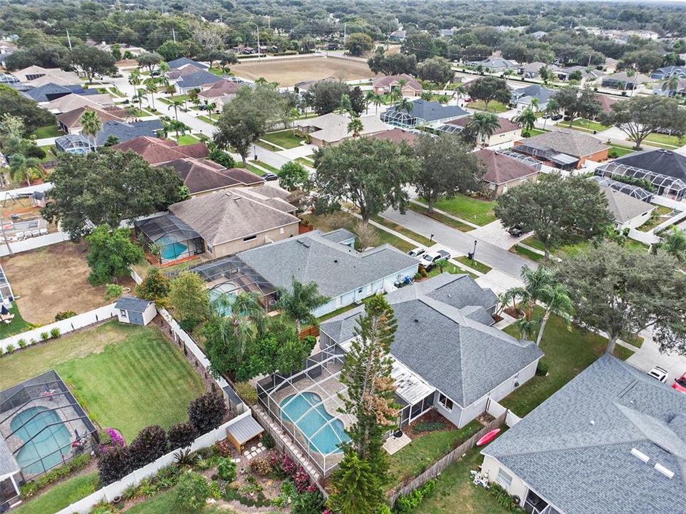 For Sale: $560,000 (4 beds, 3 baths, 2437 Square Feet)