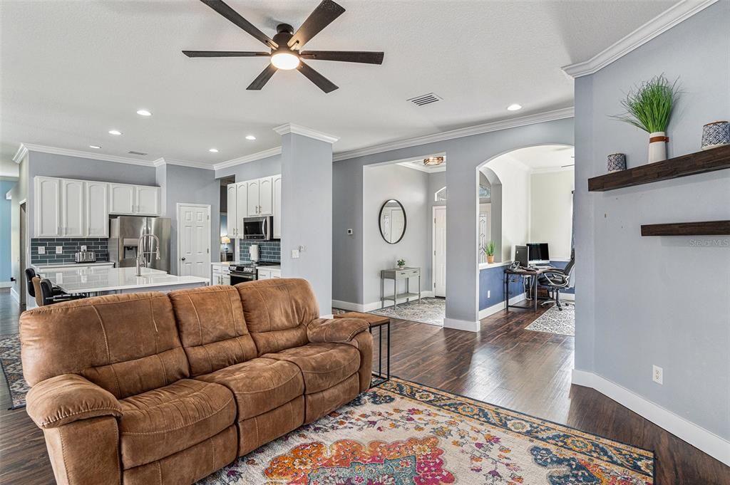 For Sale: $560,000 (4 beds, 3 baths, 2437 Square Feet)