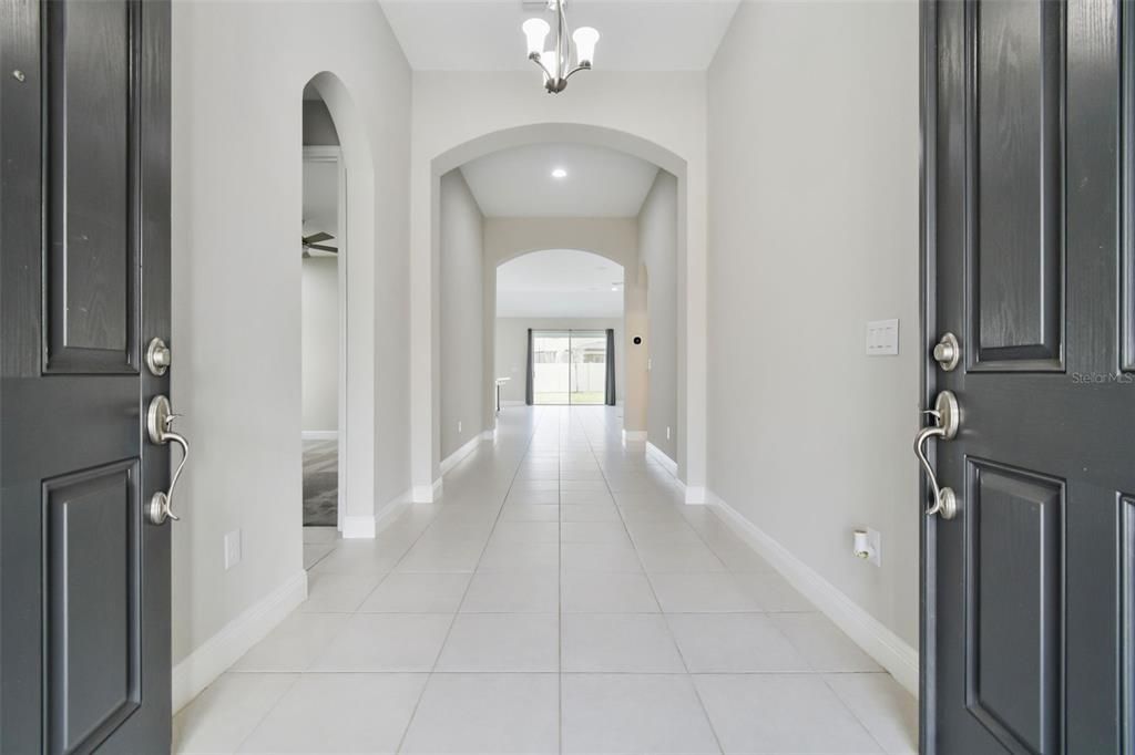 For Sale: $599,900 (4 beds, 3 baths, 2543 Square Feet)