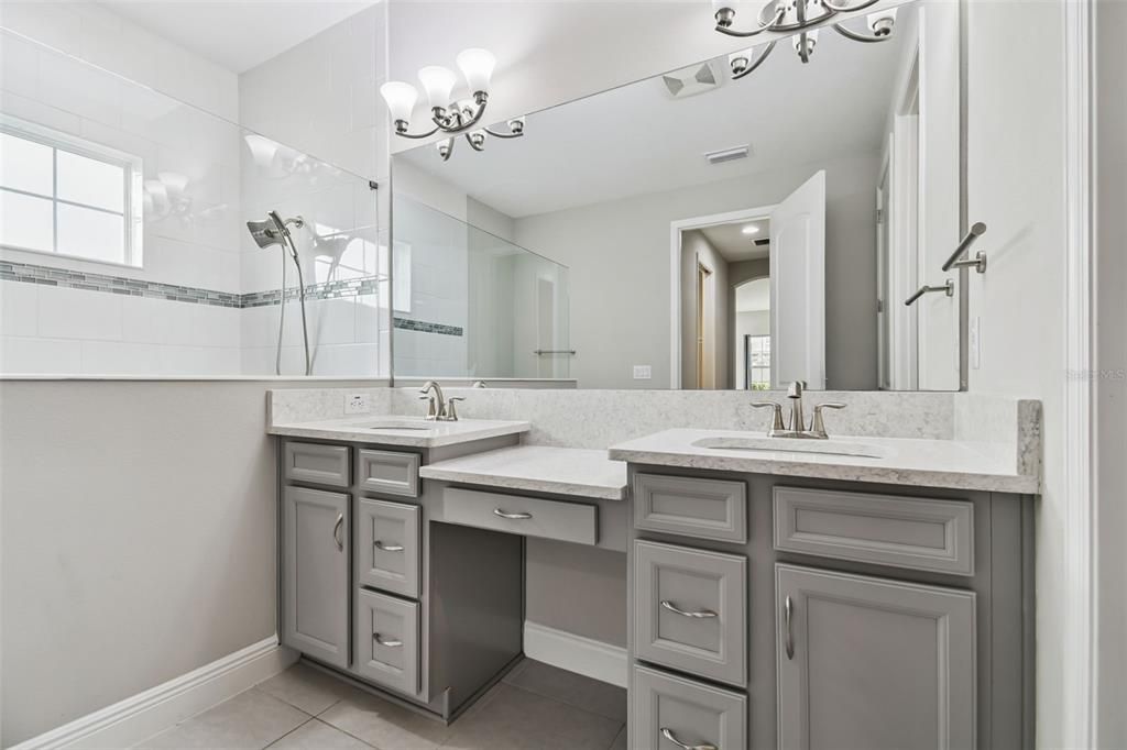 For Sale: $599,900 (4 beds, 3 baths, 2543 Square Feet)