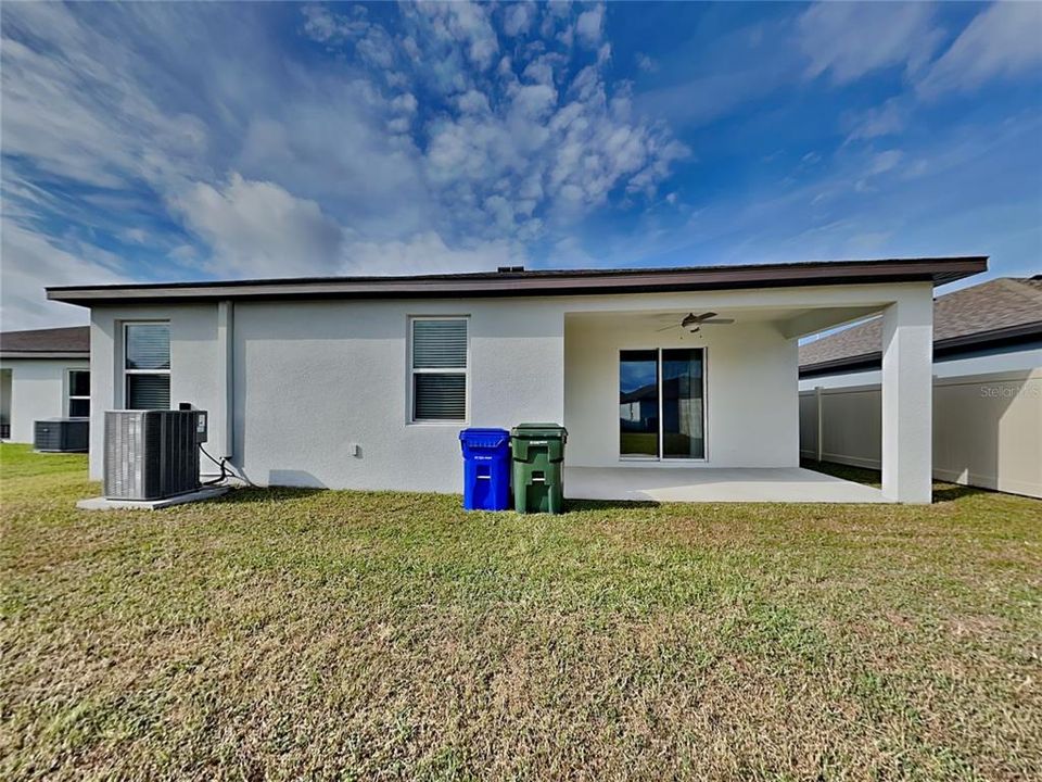 En Renta: $2,129 (4 camas, 2 baños, 1851 Pies cuadrados)