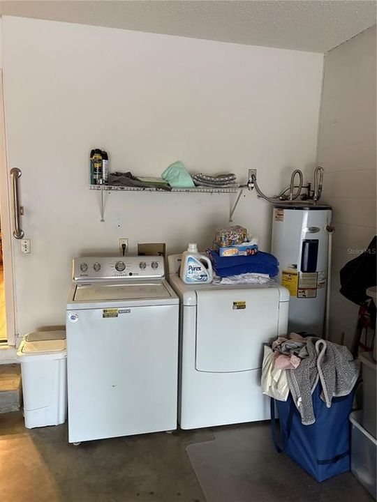 待售: $178,900 (2 贝兹, 2 浴室, 1409 平方英尺)