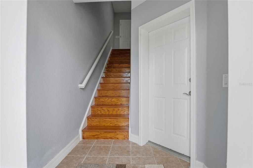 For Sale: $749,900 (3 beds, 3 baths, 2600 Square Feet)