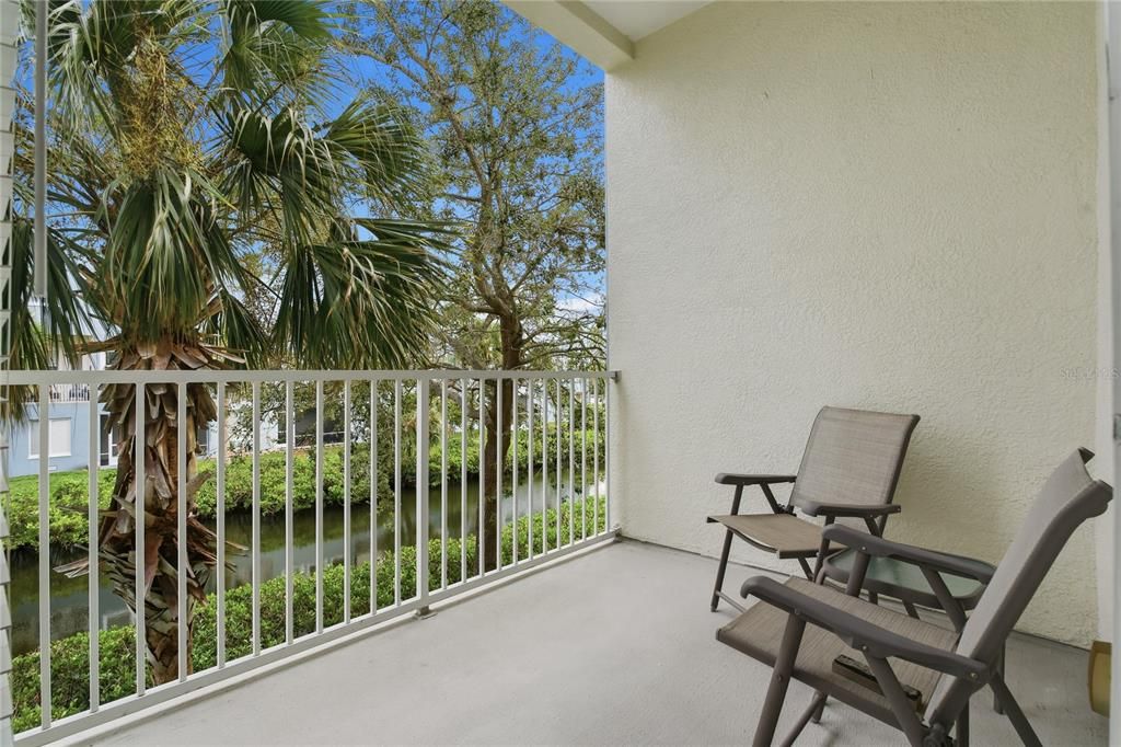 For Sale: $749,900 (3 beds, 3 baths, 2600 Square Feet)