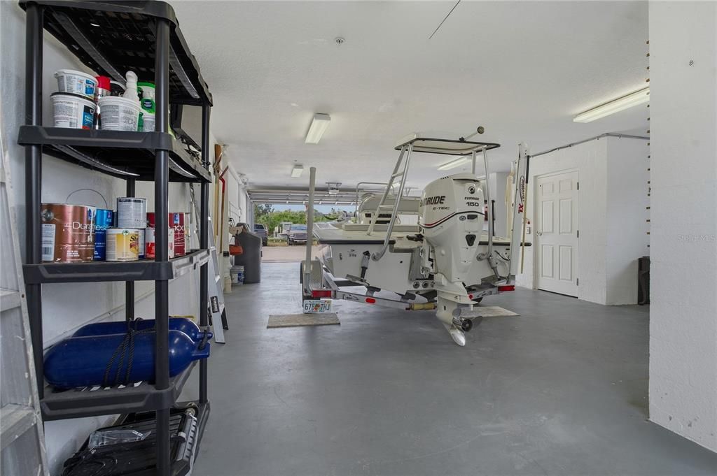 For Sale: $749,900 (3 beds, 3 baths, 2600 Square Feet)