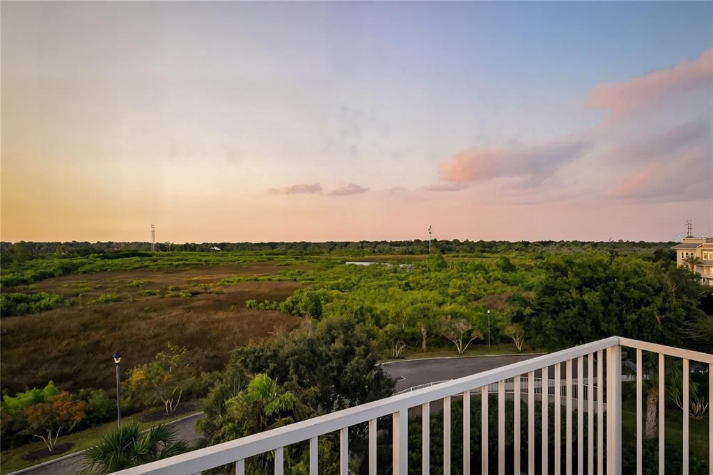 For Sale: $749,900 (3 beds, 3 baths, 2600 Square Feet)