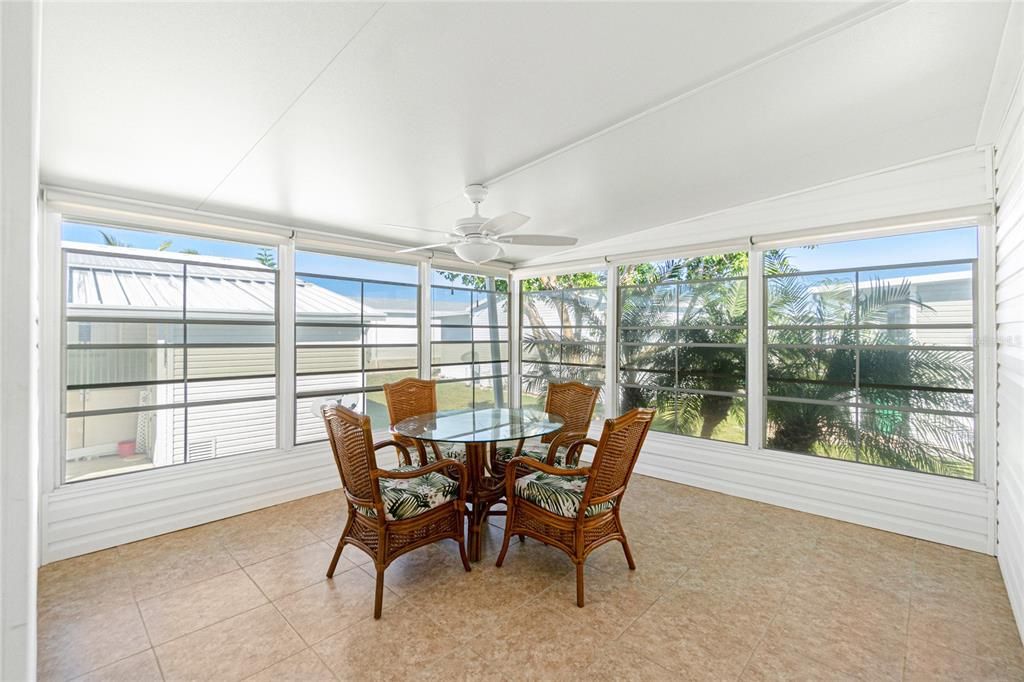 For Sale: $195,000 (2 beds, 2 baths, 1389 Square Feet)