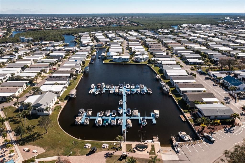 For Sale: $195,000 (2 beds, 2 baths, 1389 Square Feet)