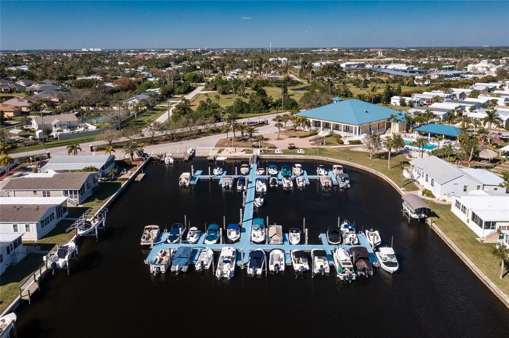 For Sale: $195,000 (2 beds, 2 baths, 1389 Square Feet)