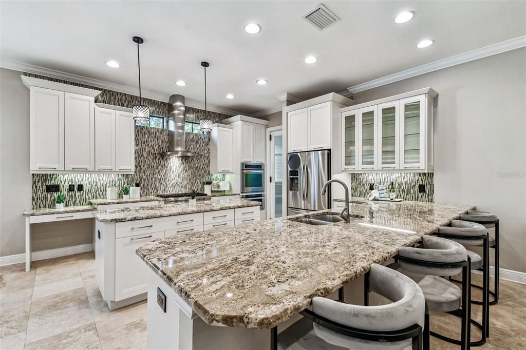 待售: $1,800,000 (4 贝兹, 3 浴室, 3382 平方英尺)