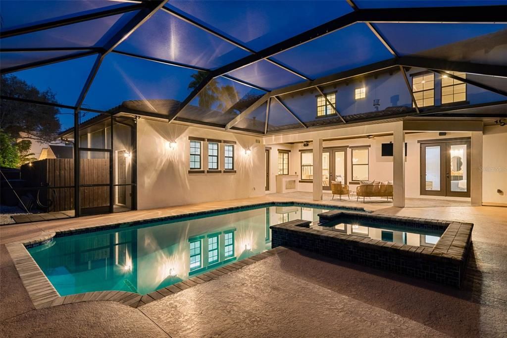 待售: $1,800,000 (4 贝兹, 3 浴室, 3382 平方英尺)