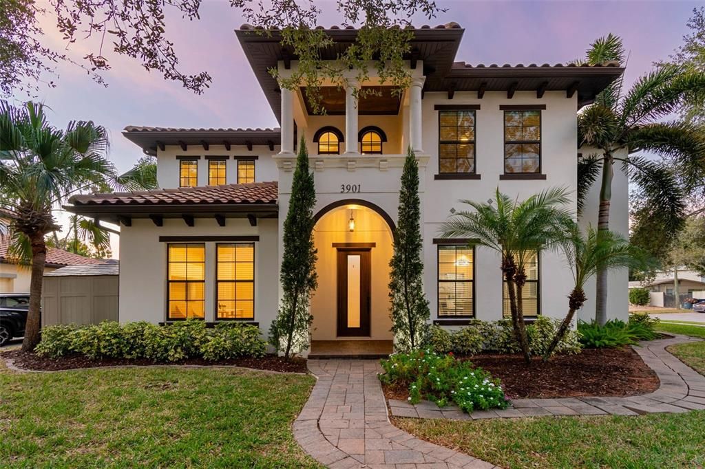 待售: $1,800,000 (4 贝兹, 3 浴室, 3382 平方英尺)