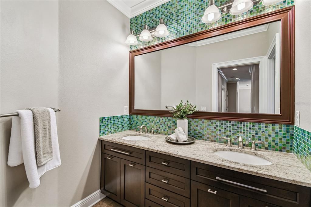 待售: $1,800,000 (4 贝兹, 3 浴室, 3382 平方英尺)