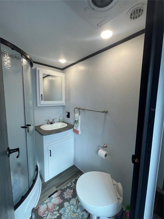 For Sale: $105,000 (1 beds, 1 baths, 391 Square Feet)