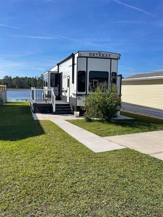 For Sale: $105,000 (1 beds, 1 baths, 391 Square Feet)