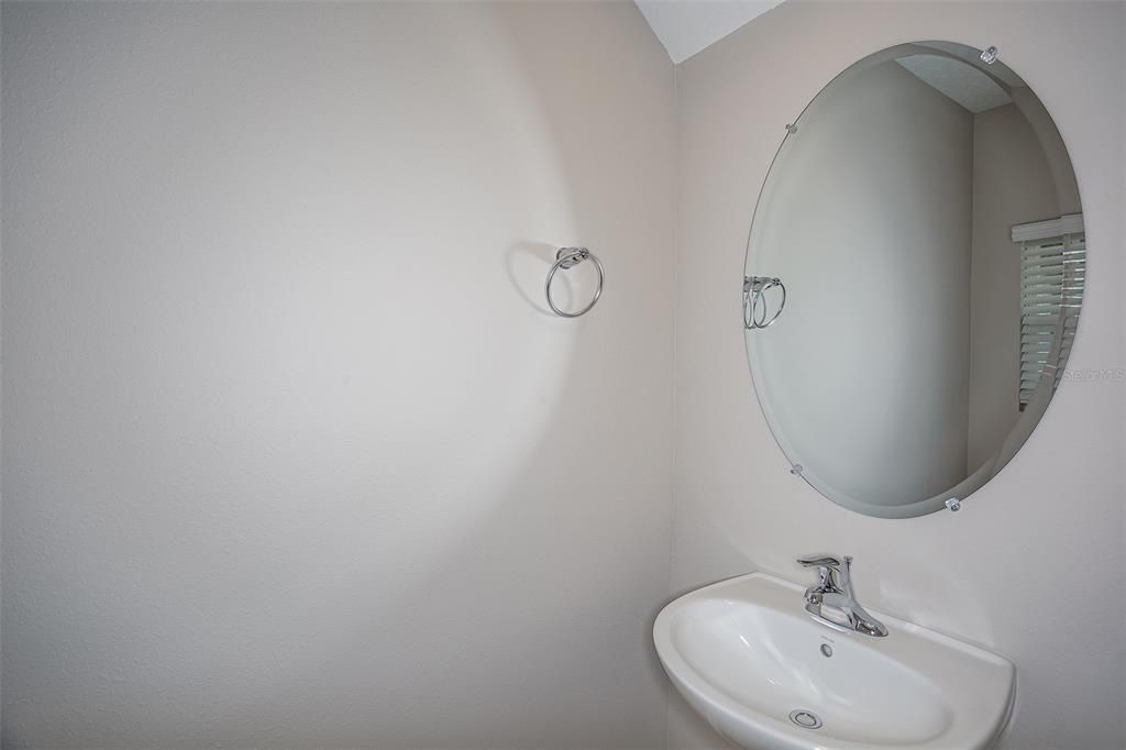 En Venta: $407,249 (4 camas, 2 baños, 2039 Pies cuadrados)