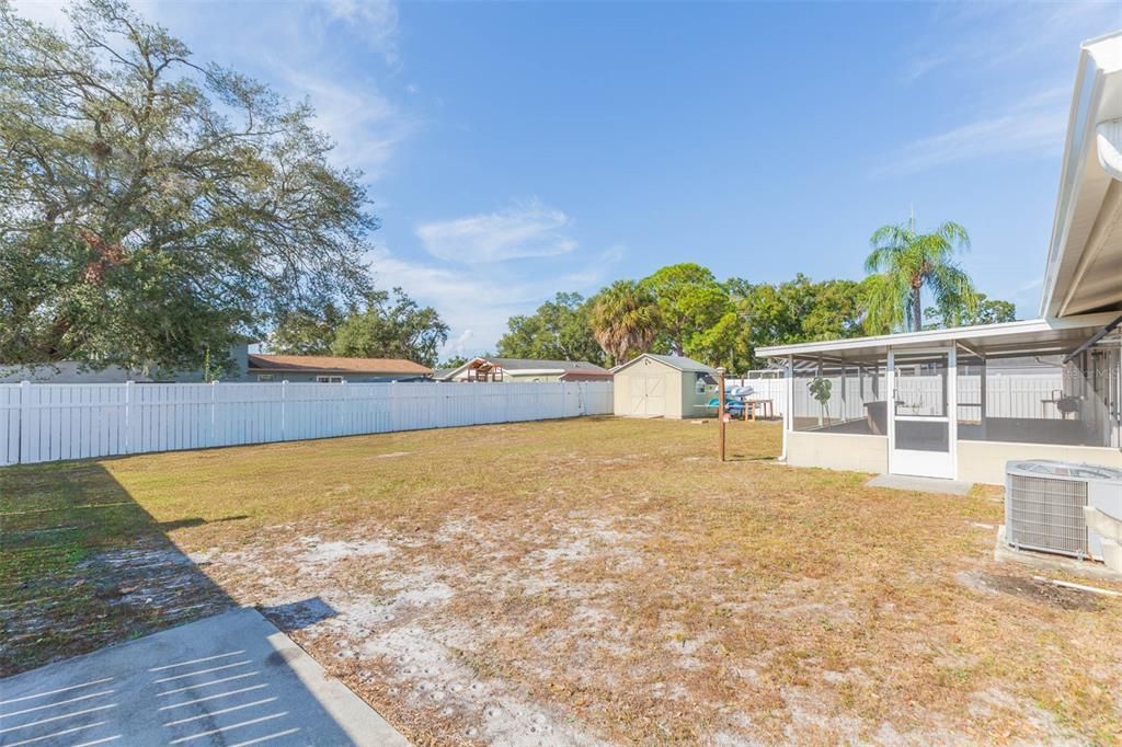 For Rent: $3,300 (4 beds, 2 baths, 1490 Square Feet)