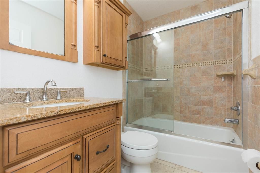 For Rent: $3,300 (4 beds, 2 baths, 1490 Square Feet)