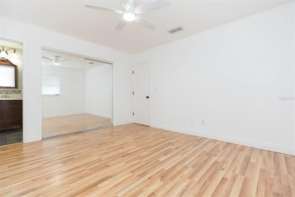 For Rent: $3,300 (4 beds, 2 baths, 1490 Square Feet)