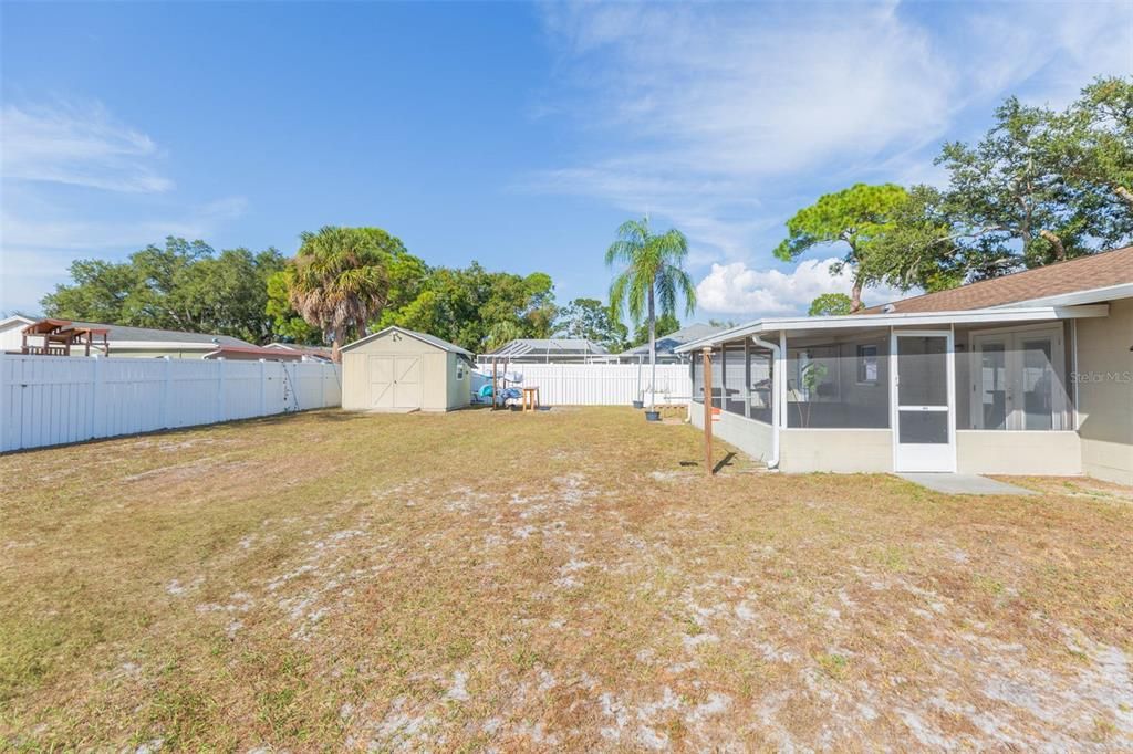 For Rent: $3,300 (4 beds, 2 baths, 1490 Square Feet)