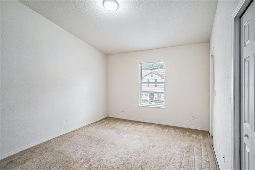 For Rent: $1,750 (2 beds, 1 baths, 1216 Square Feet)