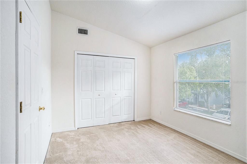 For Rent: $1,750 (2 beds, 1 baths, 1216 Square Feet)