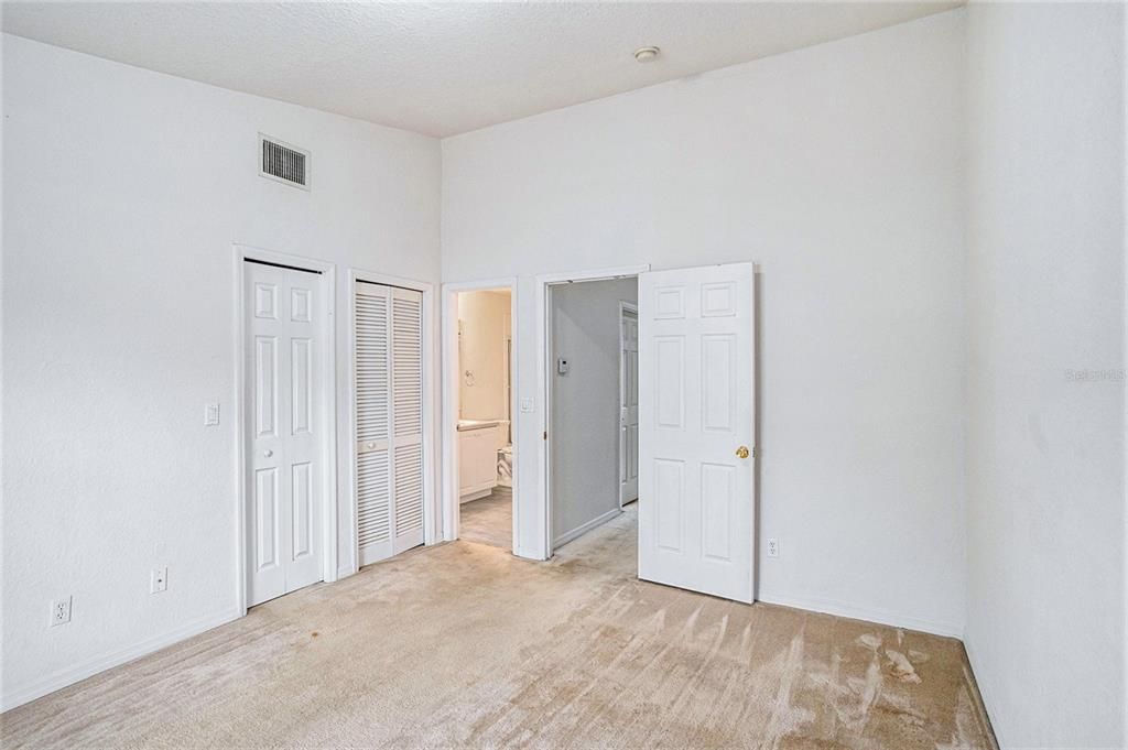 For Rent: $1,750 (2 beds, 1 baths, 1216 Square Feet)