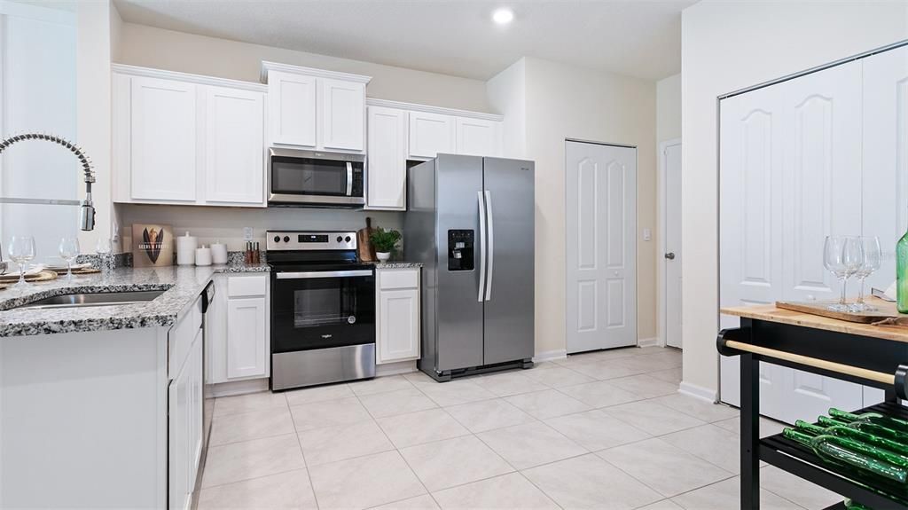 For Sale: $294,990 (3 beds, 2 baths, 1210 Square Feet)