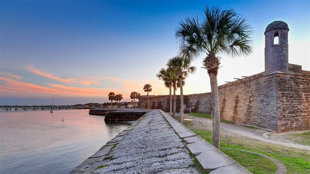 For Sale: $294,990 (3 beds, 2 baths, 1210 Square Feet)