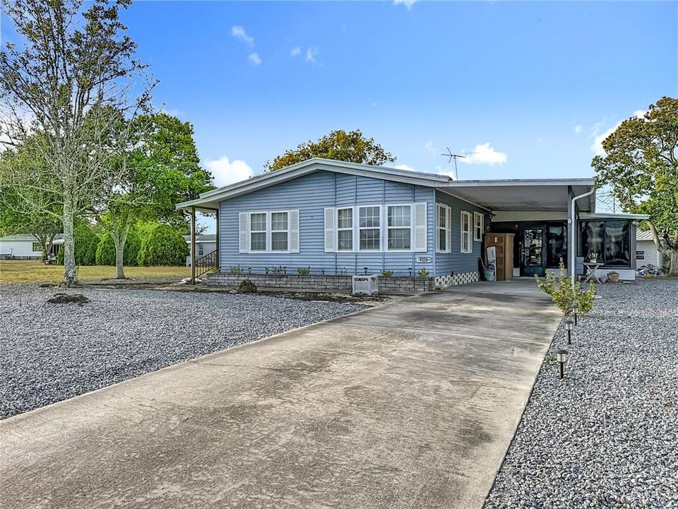 For Sale: $149,500 (2 beds, 2 baths, 1482 Square Feet)