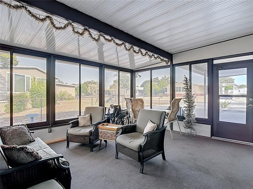 For Sale: $149,500 (2 beds, 2 baths, 1482 Square Feet)