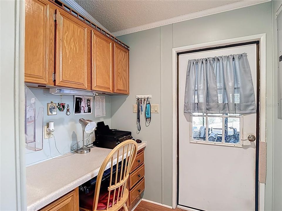 For Sale: $149,500 (2 beds, 2 baths, 1482 Square Feet)
