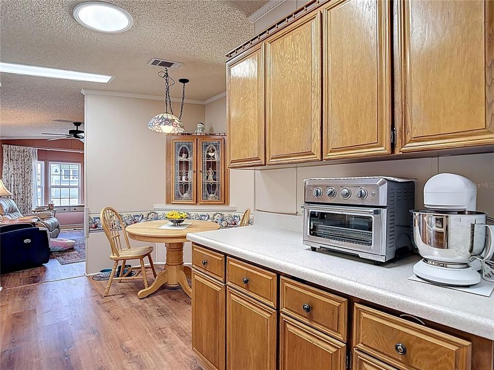 For Sale: $149,500 (2 beds, 2 baths, 1482 Square Feet)