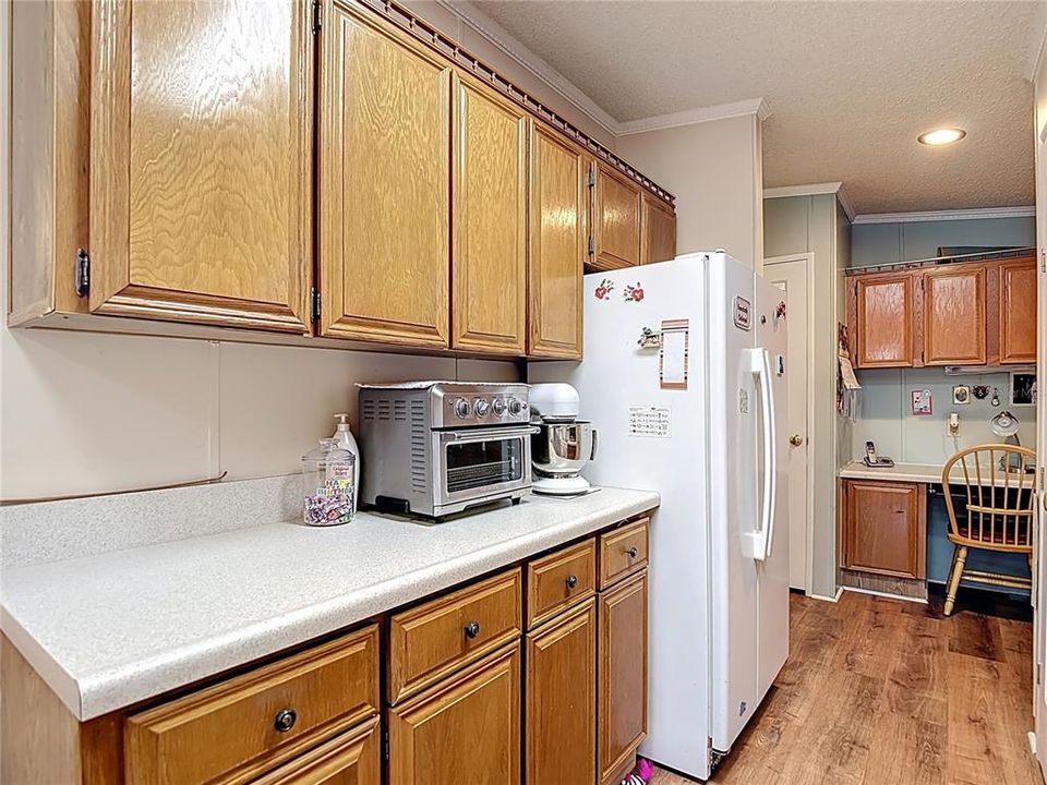 For Sale: $149,500 (2 beds, 2 baths, 1482 Square Feet)