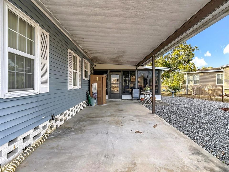 For Sale: $149,500 (2 beds, 2 baths, 1482 Square Feet)