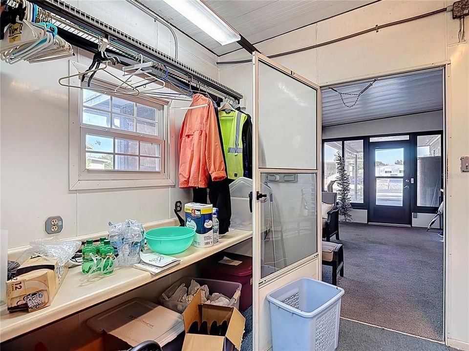 For Sale: $149,500 (2 beds, 2 baths, 1482 Square Feet)