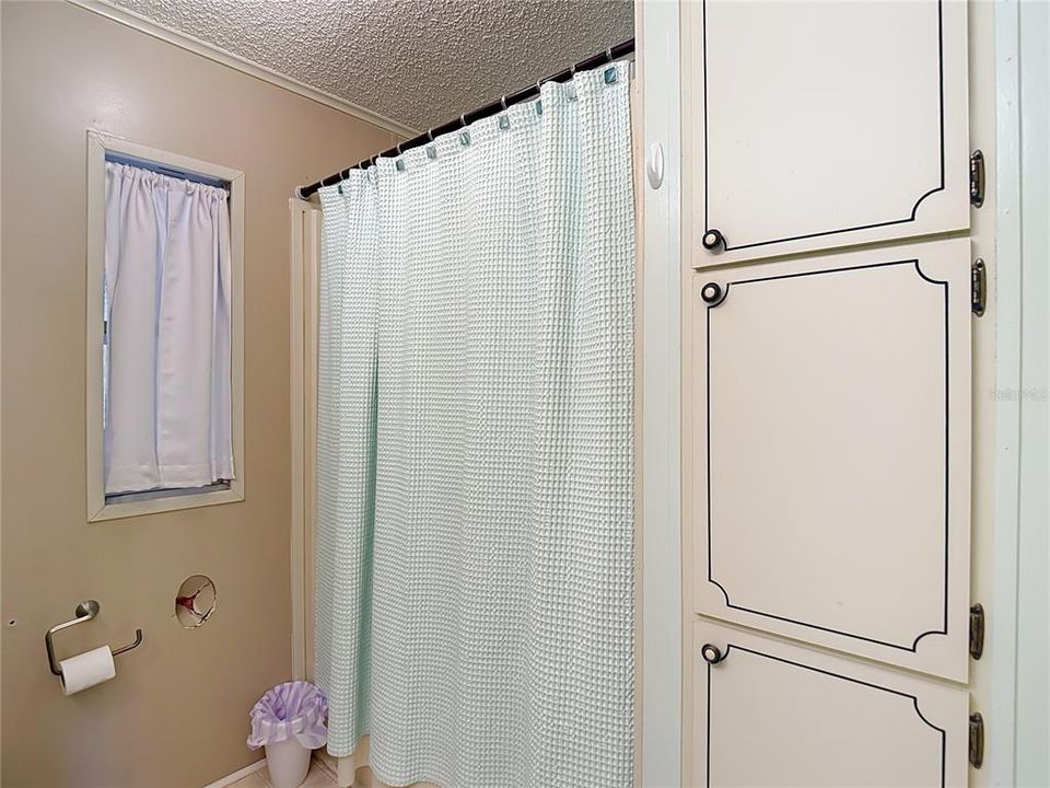 For Sale: $149,500 (2 beds, 2 baths, 1482 Square Feet)