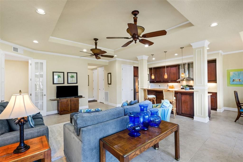 For Sale: $395,000 (2 beds, 2 baths, 1623 Square Feet)