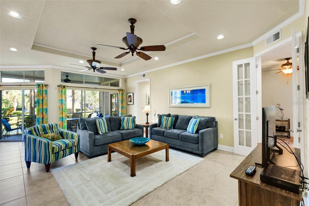 For Sale: $395,000 (2 beds, 2 baths, 1623 Square Feet)