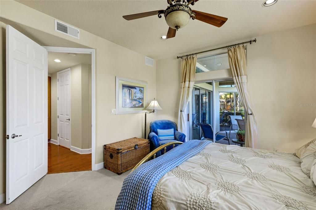 For Sale: $395,000 (2 beds, 2 baths, 1623 Square Feet)