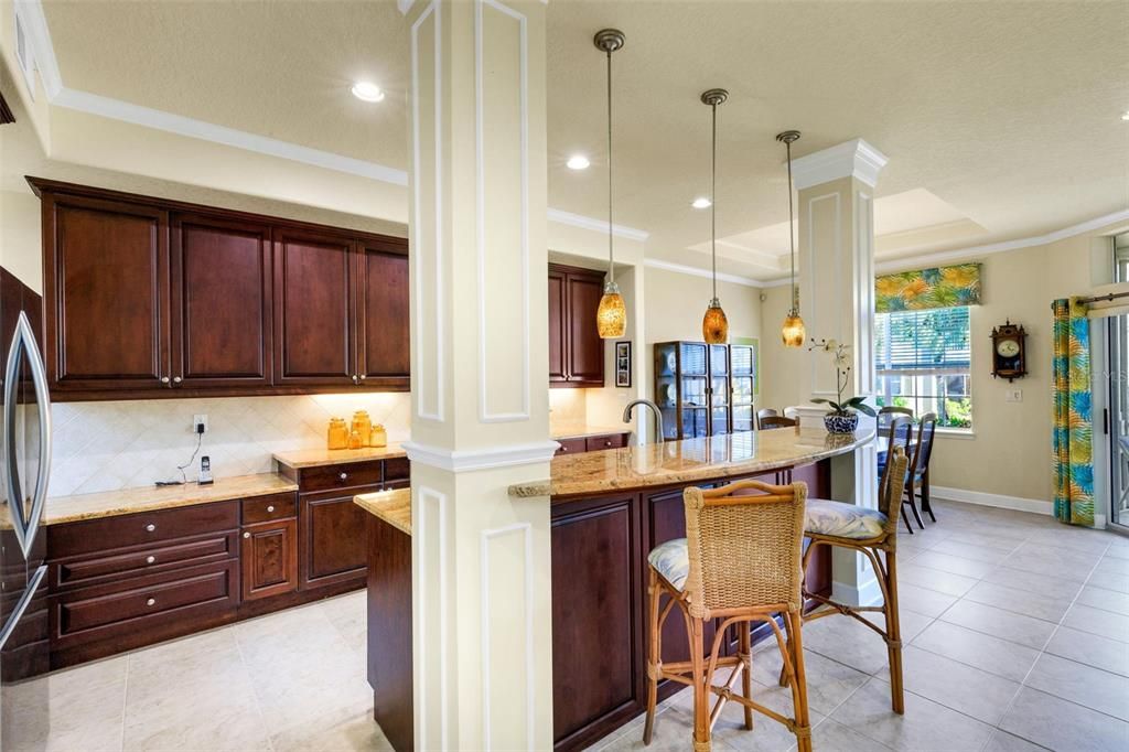 For Sale: $395,000 (2 beds, 2 baths, 1623 Square Feet)