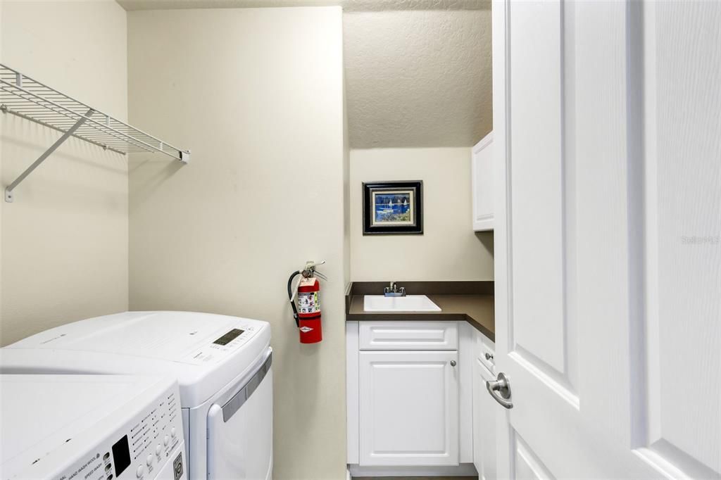 For Sale: $395,000 (2 beds, 2 baths, 1623 Square Feet)