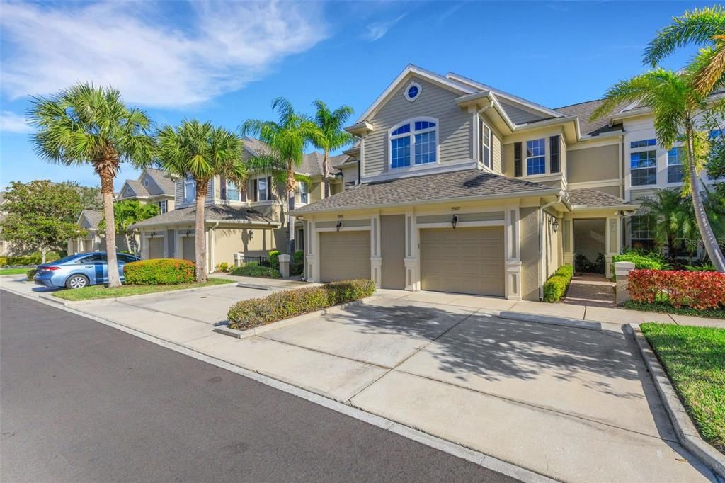 For Sale: $395,000 (2 beds, 2 baths, 1623 Square Feet)