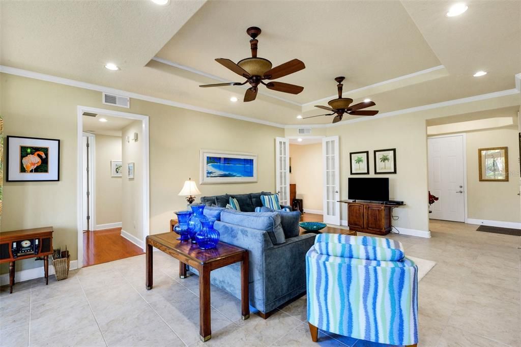 For Sale: $395,000 (2 beds, 2 baths, 1623 Square Feet)