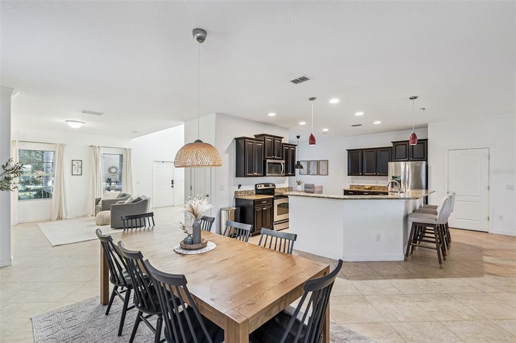 For Sale: $814,900 (5 beds, 3 baths, 3367 Square Feet)