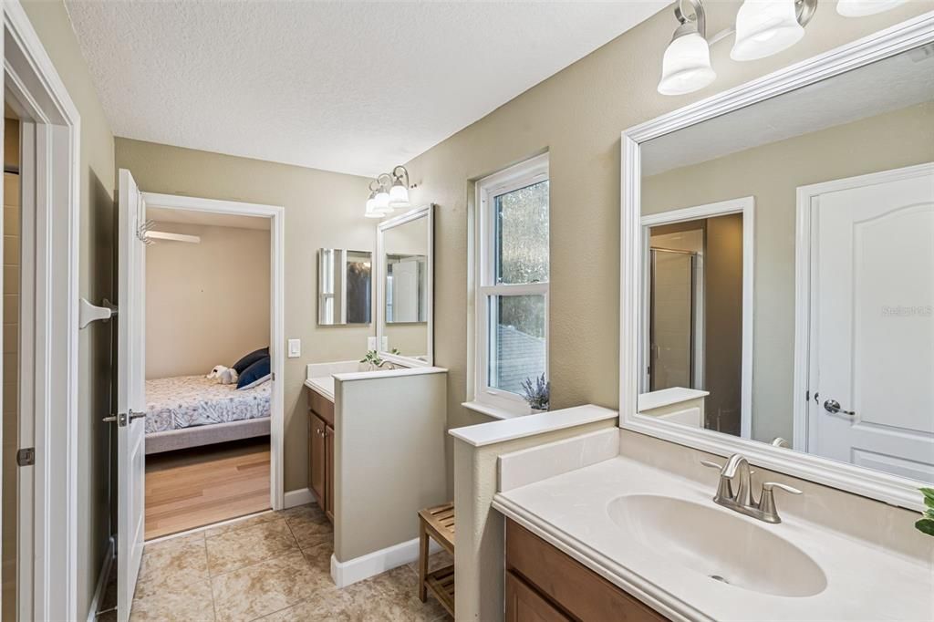 For Sale: $814,900 (5 beds, 3 baths, 3367 Square Feet)