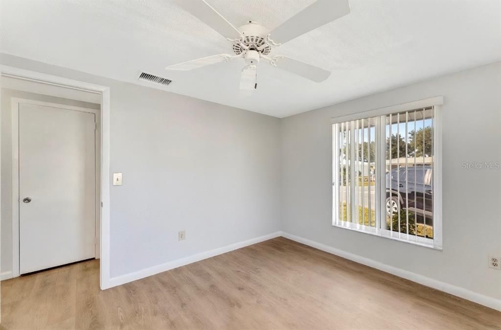 En Venta: $200,000 (2 camas, 2 baños, 1127 Pies cuadrados)