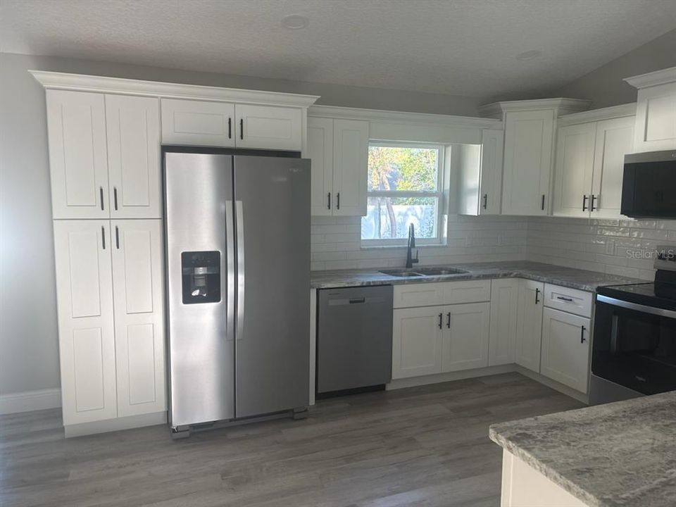 待售: $257,500 (3 贝兹, 2 浴室, 1530 平方英尺)